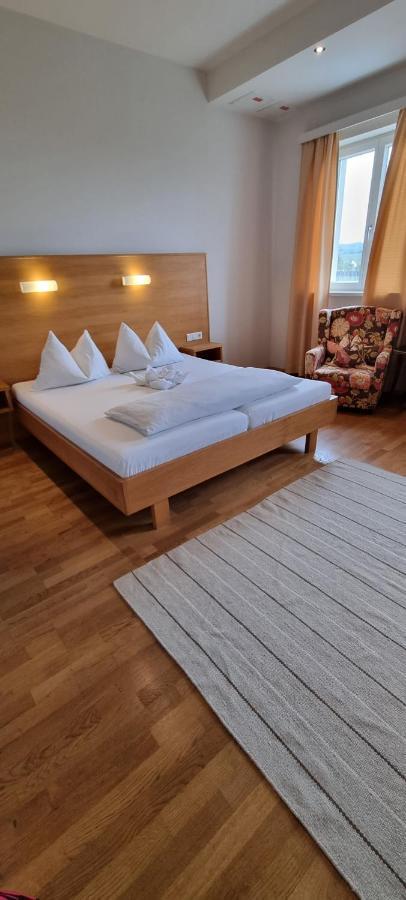 Hotel Wirtshaus Leindl Krems an der Donau Esterno foto